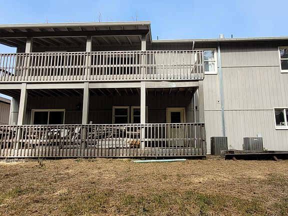 2nd image of 5090 NE Highland Cir