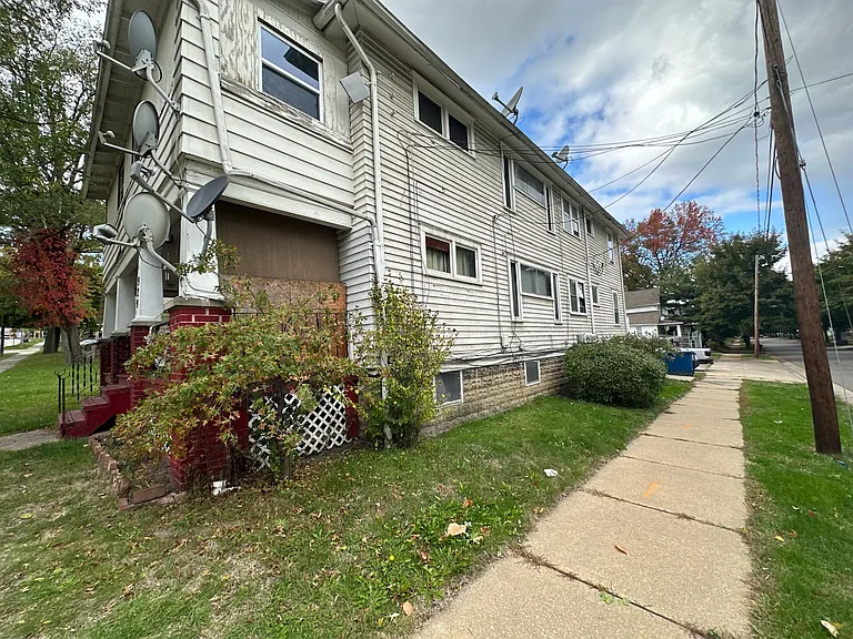 929 Johnston St #2 — Photo 3