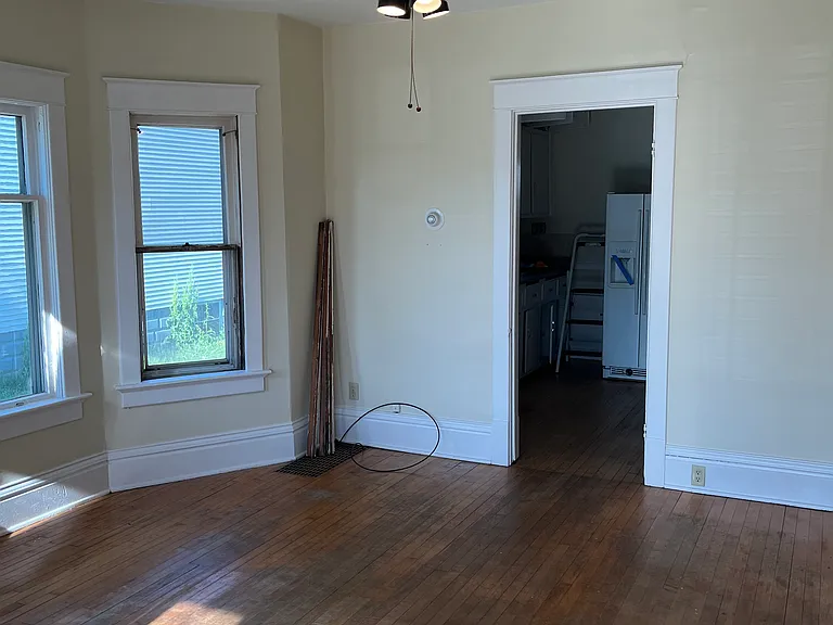 1313 S 62nd St — Photo 2