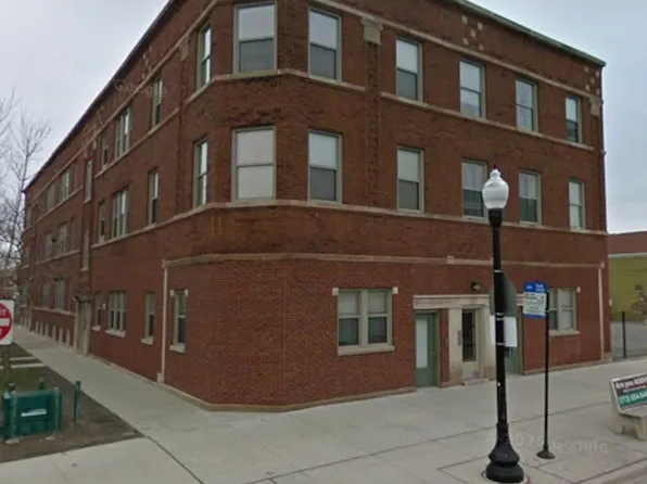 5647 W Madison St #10-3C, Chicago, IL 60644