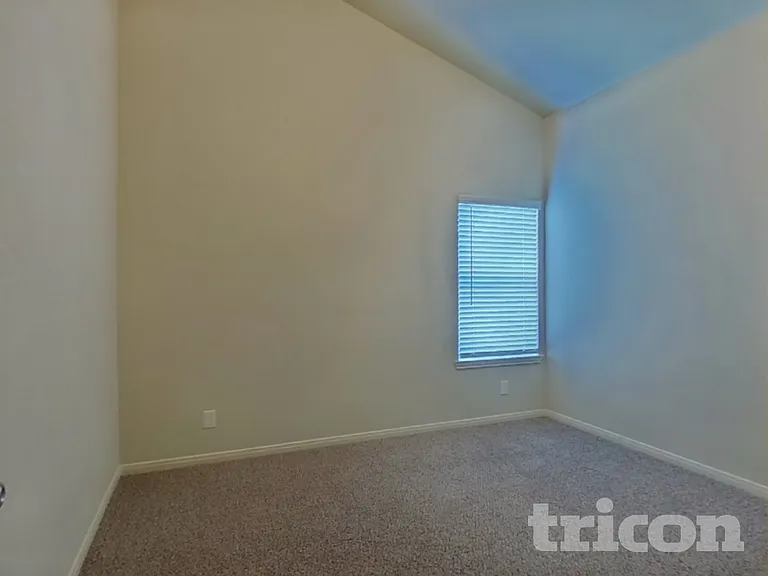9829 Glen Brook Ln — Photo 14