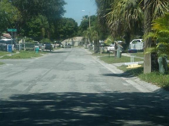 5th image of 8598 Briar Grove Cir