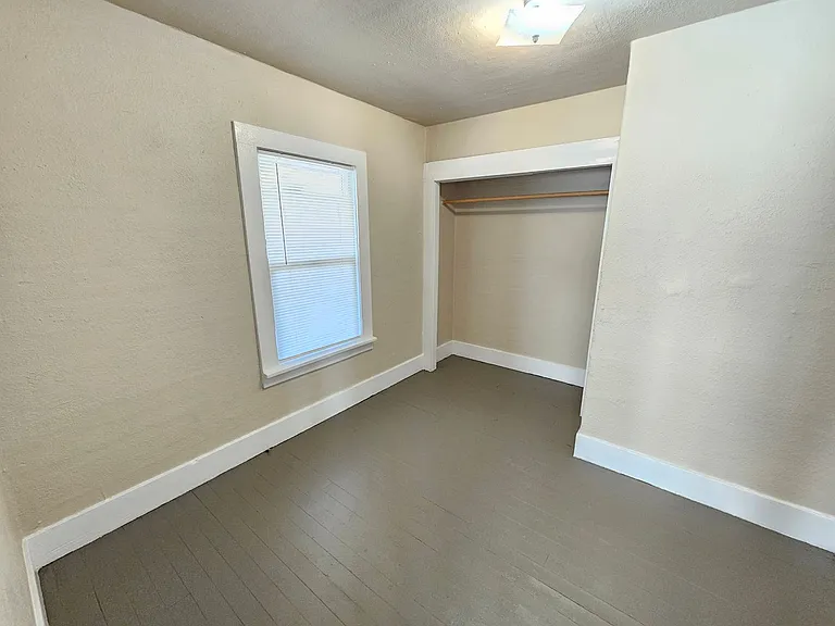 1802 Cove Ave — Photo 5