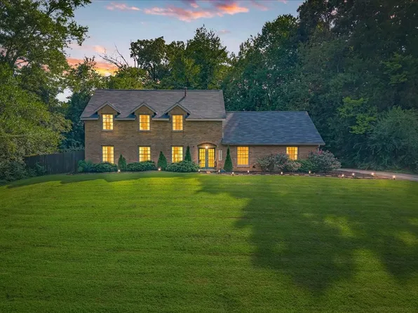 1505 Brentwood Dr, Athens, TN 37303