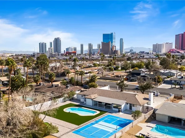 2106 W Oakey Blvd, Las Vegas, NV 89102