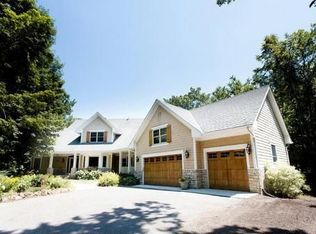 6910 Dylan Ln, Maple Plain, MN 55359