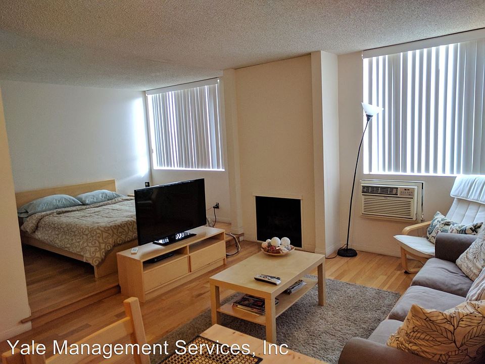 1st image of 724 W Knoll Dr APT 205