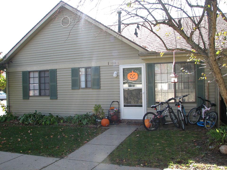 1st image of 1244 Oxford Manor Ct APT 1