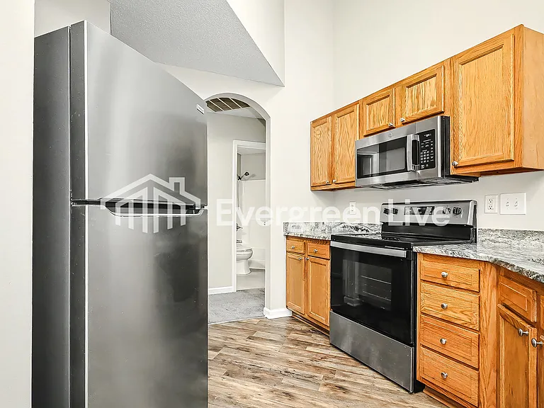 515 Denny Rd — Photo 2