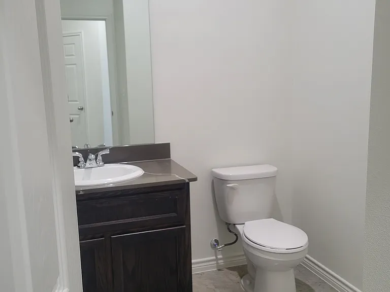 2329 Zanoletti Dr — Photo 11