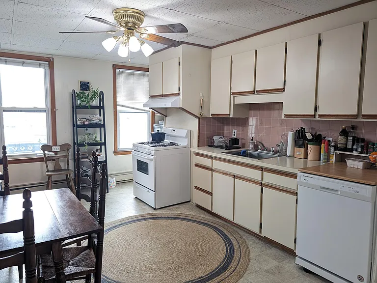 513 E 3rd St #513 — Photo 7