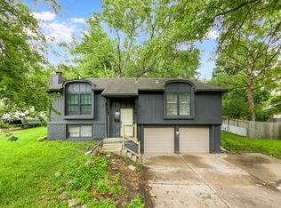 11911 Sycamore Ave, Grandview, MO 64030