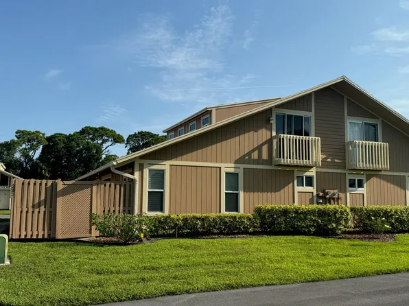 232 Maplecrest Cir, Jupiter, FL 33458