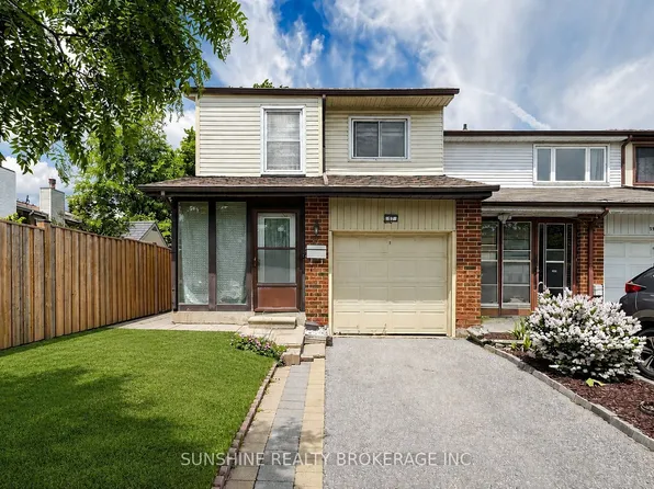 57 Springhouse Sq, Toronto, ON M1W 2X2