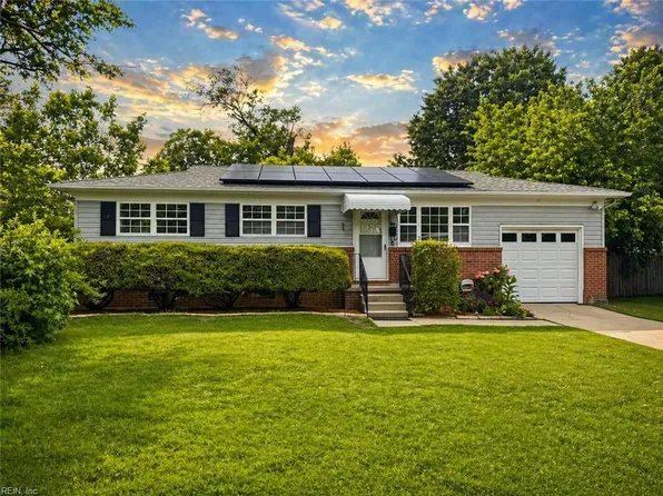 840 Brentwood Dr, Norfolk, VA 23518