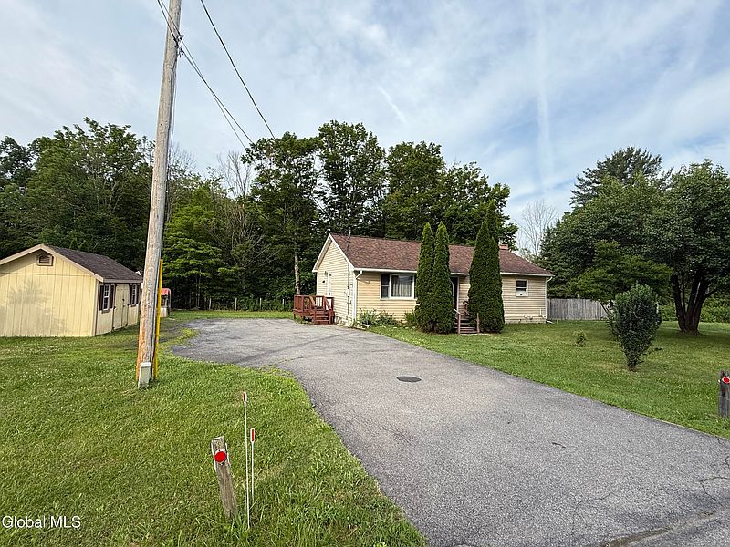 2nd image of 31 Wilton Gansevoort Road