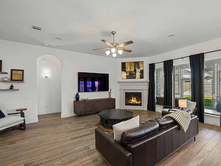 2126 Partridgeberry Ln — Photo 6