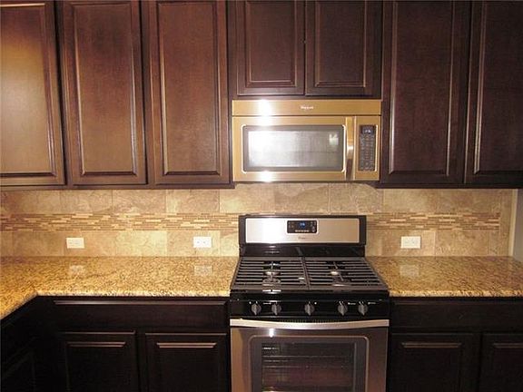 4th image of 325 Stella Gold St