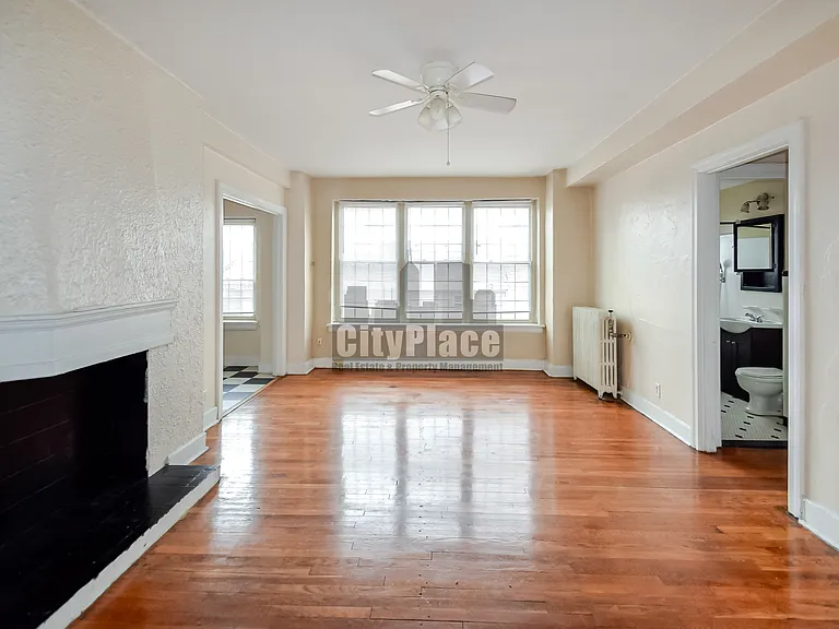 3541 N Meridian St — Photo 10