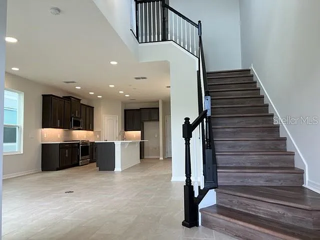 12755 Brodlove Ln — Photo 2