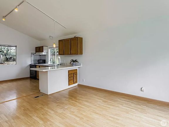 2nd image of 12078 NE 137th Ct