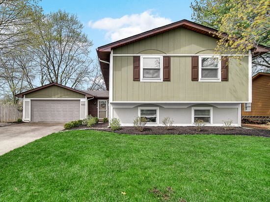 4303 Kingsdale Dr, Valparaiso, IN 46383