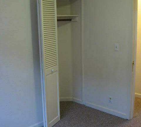 5th image of 4107 Williams St