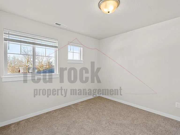 1228 N Tschirley Rd #1 — Photo 24