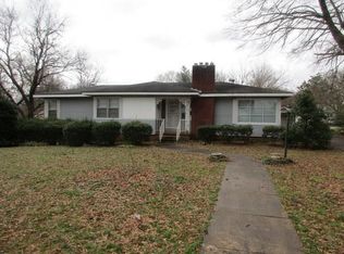126 Carroll St N, Bruceton, TN 38317