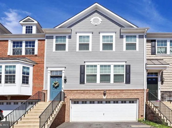 8937 Englewood Farms Dr, Manassas, VA 20112