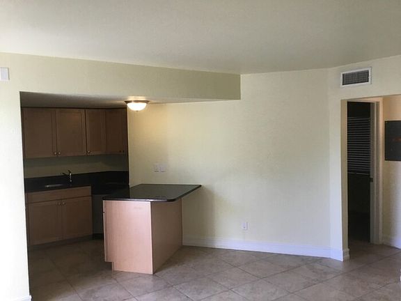 4th image of 3165 Royalston Ave #B-102