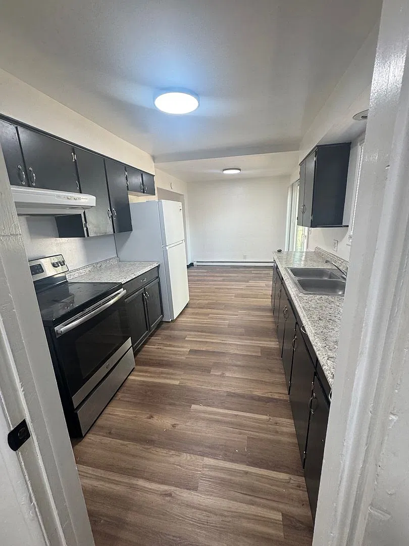 2 Bed 1 Bath House — Photo 1