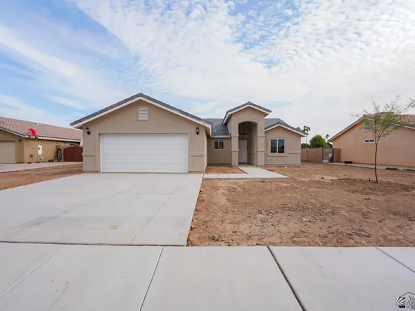 1022 E Kennedy Ln, San Luis, AZ 85349