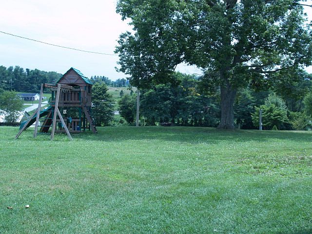 2nd image of 8074 Bull Run Rd