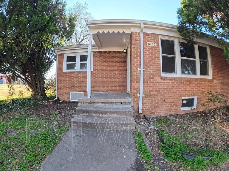 6165 E Boston St — Photo 1