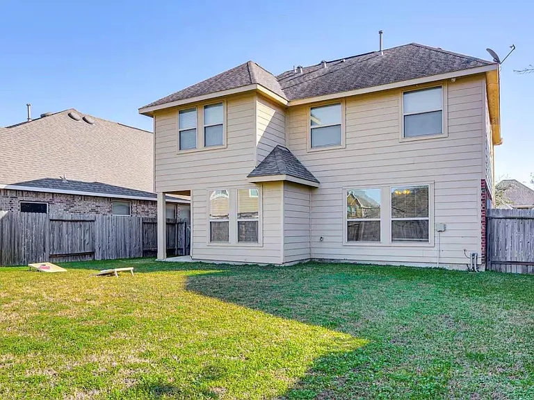 15015 Winter Valley Ct — Photo 3