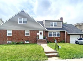 22 Kossuth St FLOOR 2, Wallington, NJ 07057