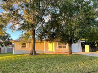 1721 SW Aztec Ave, Port Saint Lucie, FL 34953