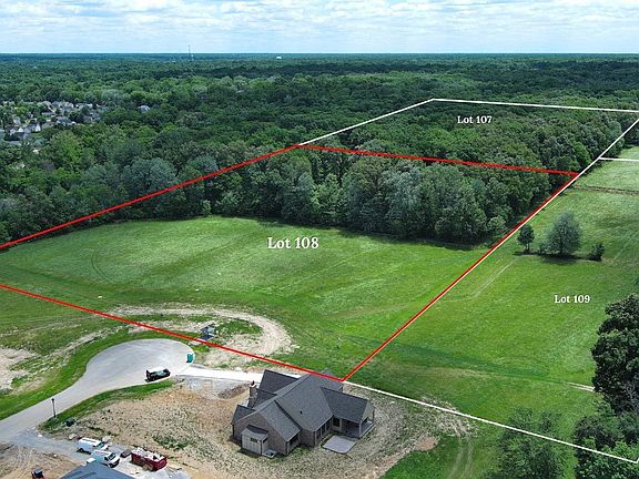 2nd image of 6634 Saddleback Way #108