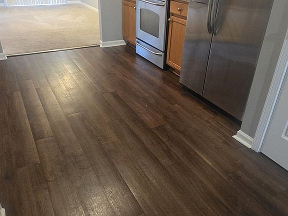 4th image of 1210 Maple Valley Ct