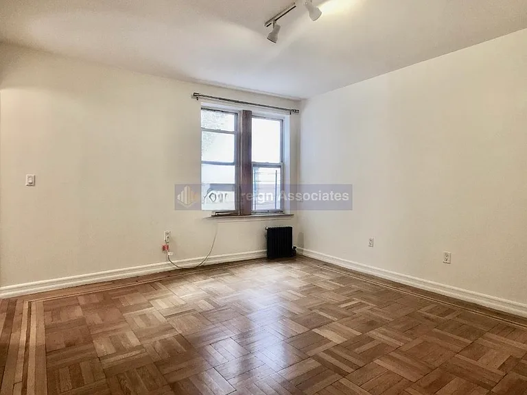 175 Pinehurst Ave #3-B — Photo 3