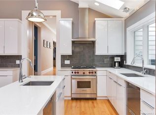 15 Holmes Ct, Darien, CT 06820