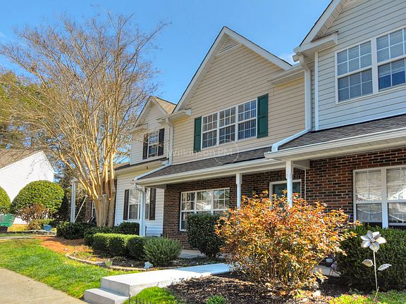 2nd image of 15507 Asterwind Ct