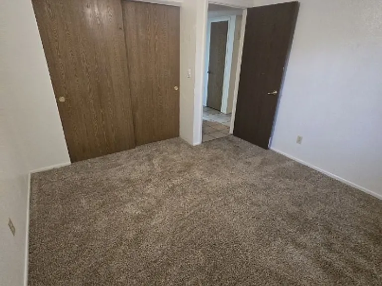 2784 N Columbus Blvd — Photo 13