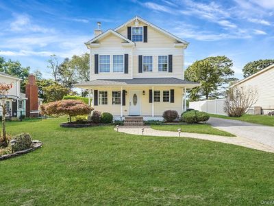 12 Maple Avenue, East Patchogue, NY, 11772