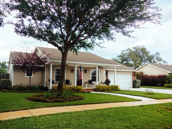 2550 White Oak Ln, Titusville, FL 32780