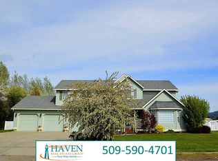 5724 N Vincent Rd, Newman Lake, WA 99025