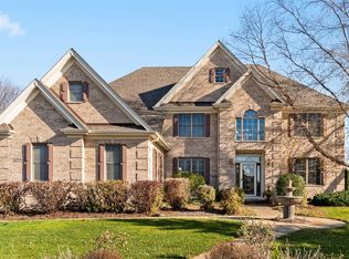 3N943 Ralph Waldo Emerson Ln, St Charles, IL 60175