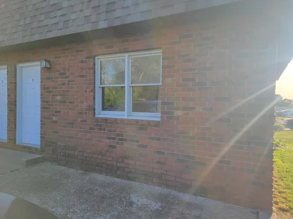 1207 Pine St APT D, Lebanon, MO 65536