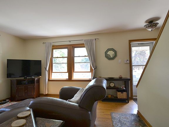 4th image of 10006 S Homan Ave